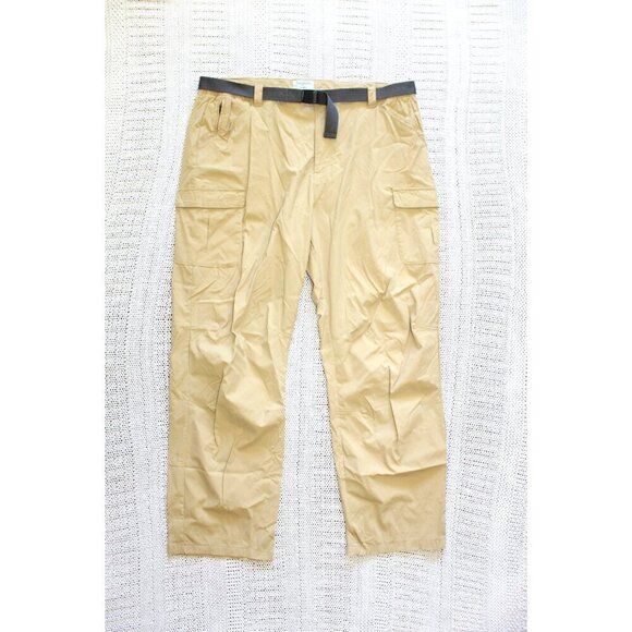 LL Bean men cargo pants Size XL Reg khaki Pockets Lightweight Outdoor Hiking - Picture 1 of 7